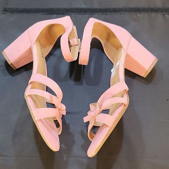 BRAND NEW WHITEMT BOWNOT LOW BLOCK HEEL SANDAL - Picture 14 of 15